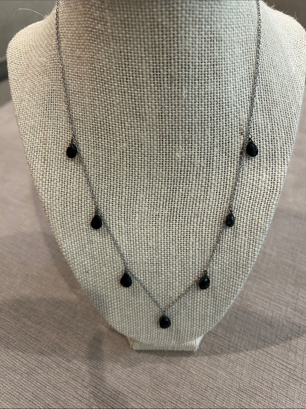 Elegant Black crystal Teardrop Station Necklace